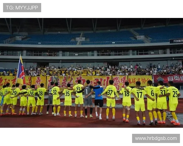 南京羽毛球队在洲际杯积分榜中以51分稳居第一名展现强劲实力